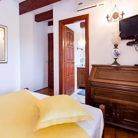 Bajici 11328 Villa Grabovac (Split-Dalmatia)