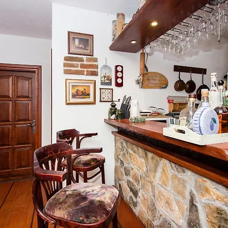 Bajici 11328 Grabovac (Split-Dalmatia)