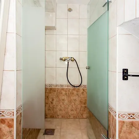 Bajici 11328 Villa *