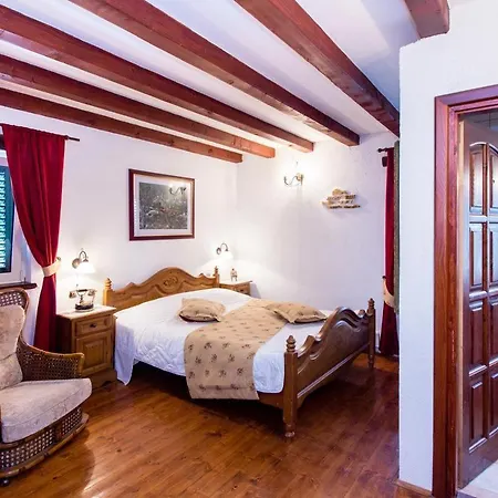 Villa Bajici 11328